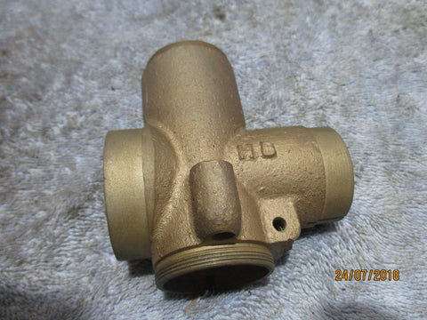 Vintage Carb Body (Brass) Clip Fitting ***